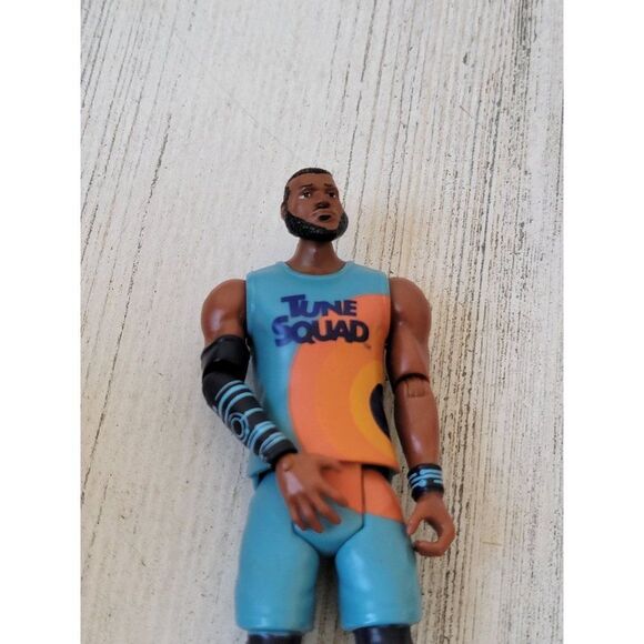 LeBron James toon Squad moose toy figure Tunes - Picture 3 of 5